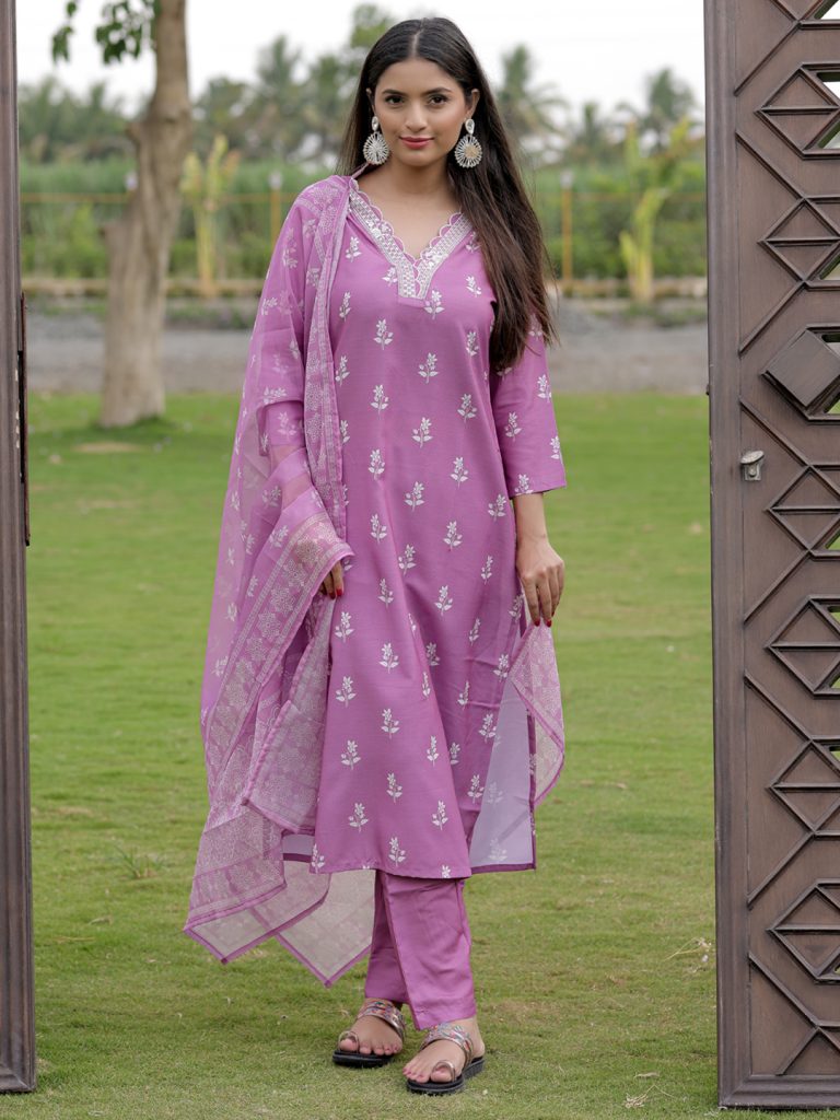 Embroidered Kurta With Pant And Duppata Set